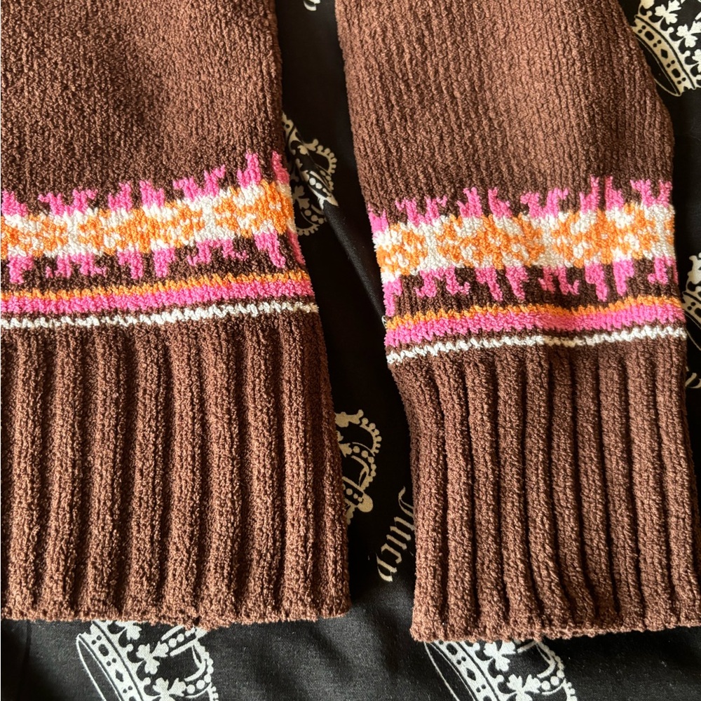 Sweater - Picture 4 of 5